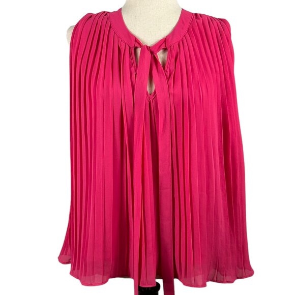 NWT FATE Brigtht Pink Sleeveless Pleated Blouse Size Medium - Picture 1 of 8